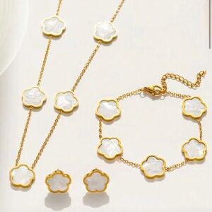 Elegant Gold and White Flower Jewelry Set stainless steel